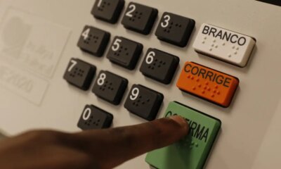 Em convenção nacional, PDT oficializa apoio a Lula nas eleições